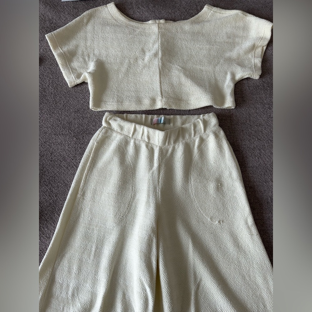 Free people changing tides set